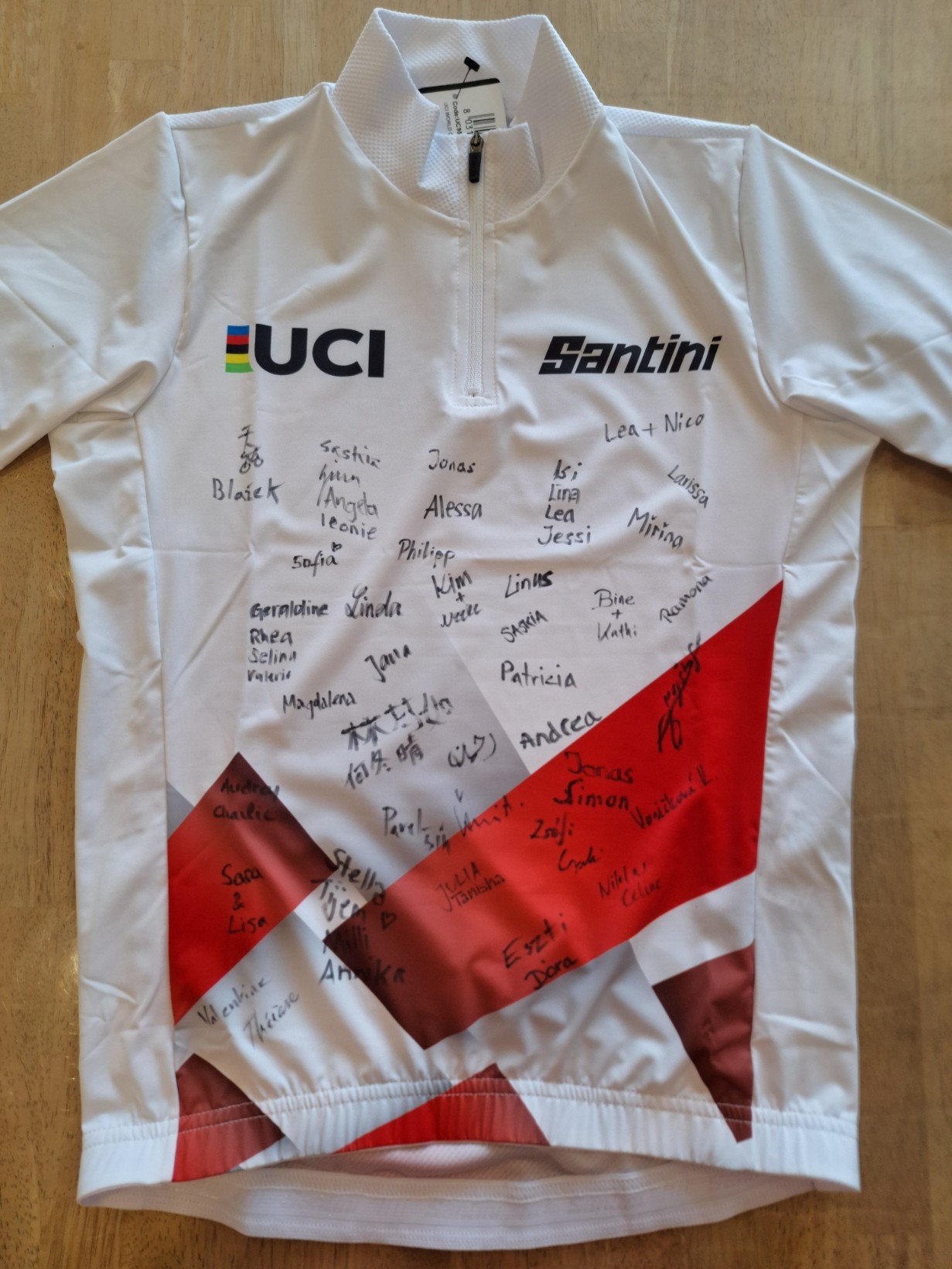 T-Shirt vom UCI (Foto: Heck)